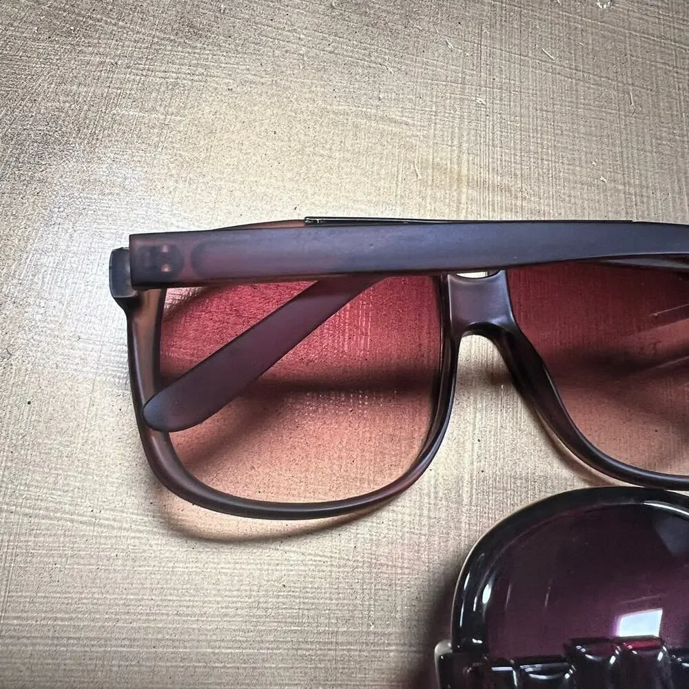 Lot of 2 Fashion Sunglasses Oversized Oval & Square Frames Maroon Brown UV Style
